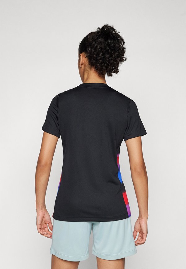 ENT AW - National team wear3