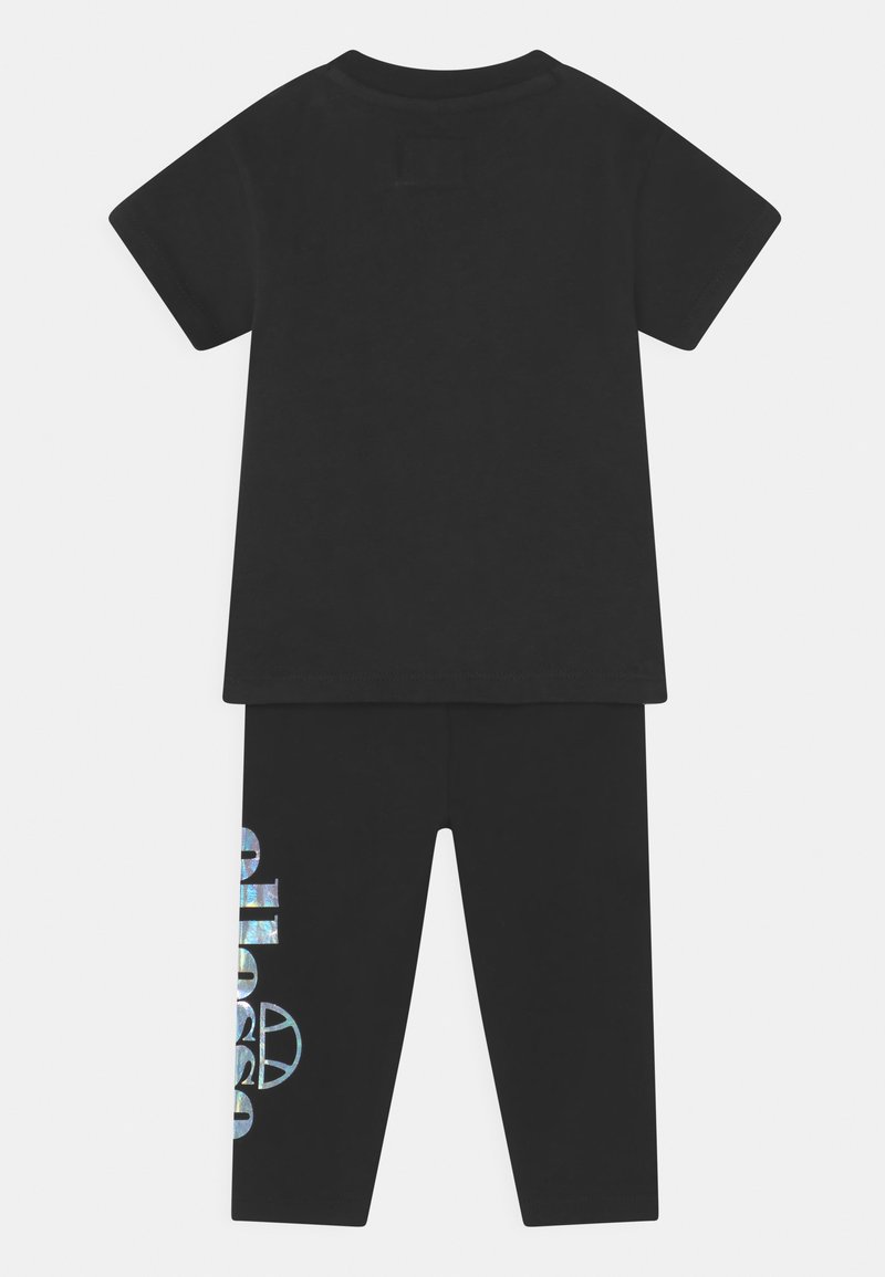 Kinder Stoffhosen | Ellesse DELILA TEE SET UNISEX Leggings Hosen black/schwarz - AQ58225 Kinder Stoffhosen | Ellesse DELILA TEE SET UNISEX Leggings Hosen black/schwarz - AQ58225
