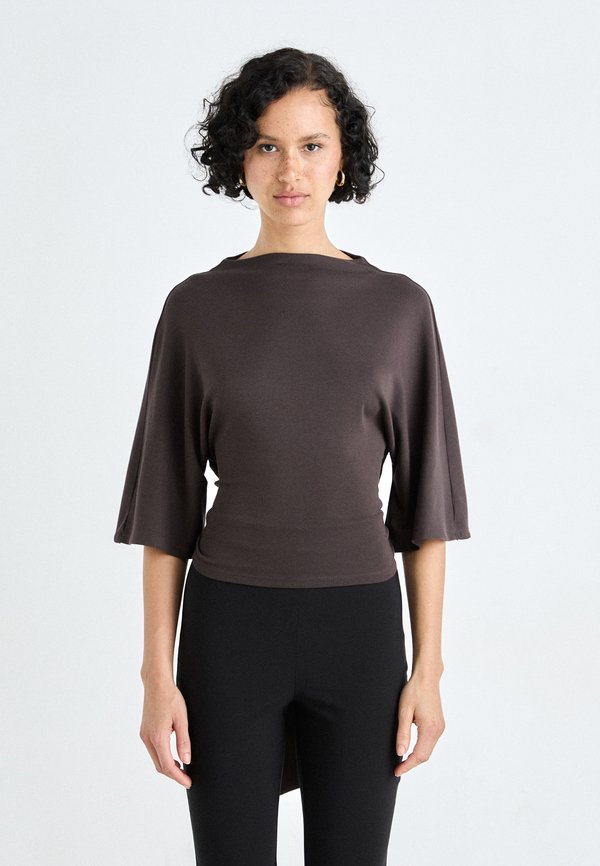 TEE - Basic T-shirt - java2