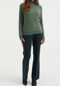 WE Fashion Stickad tröja - olive