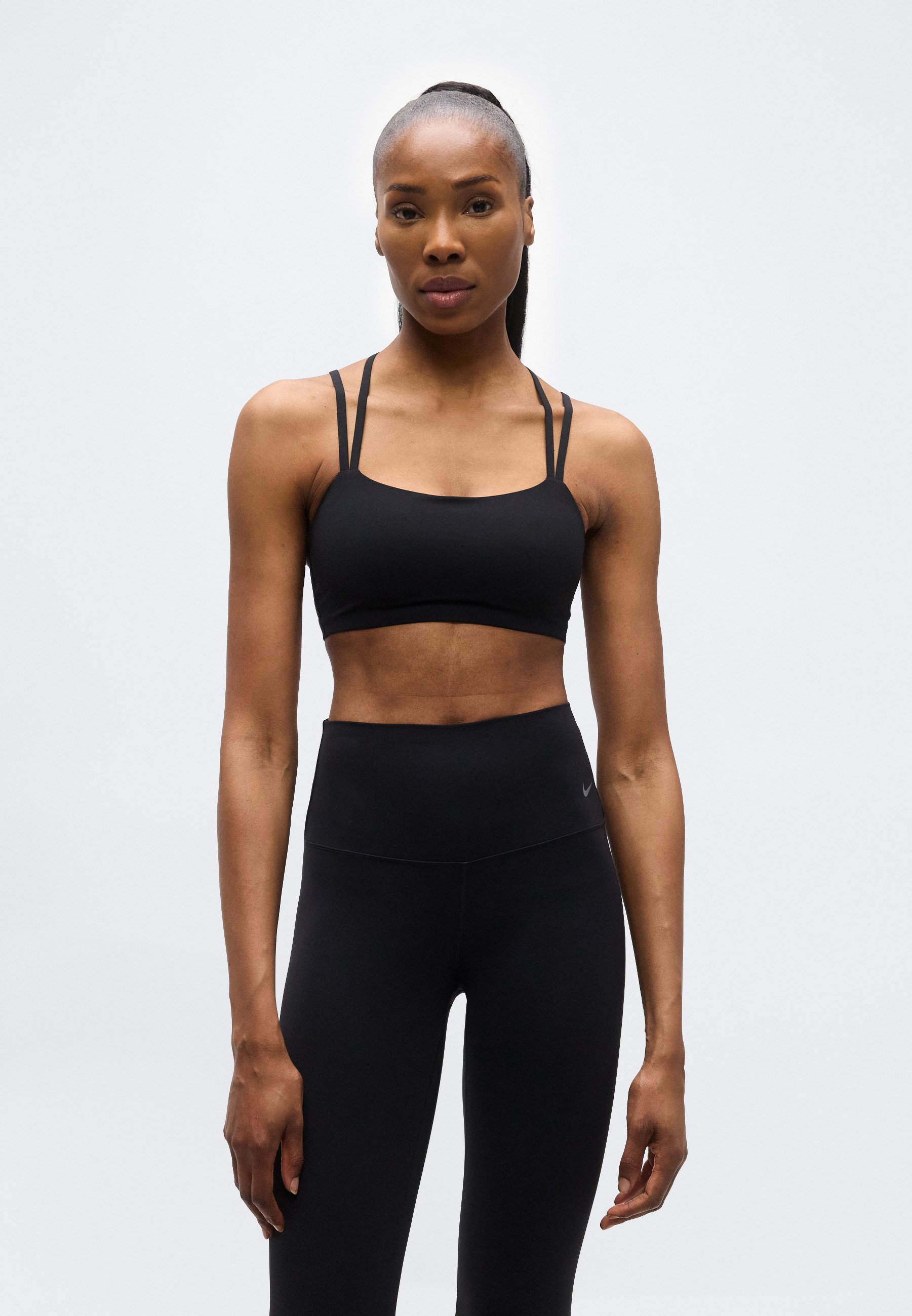 nike sports bra strappy