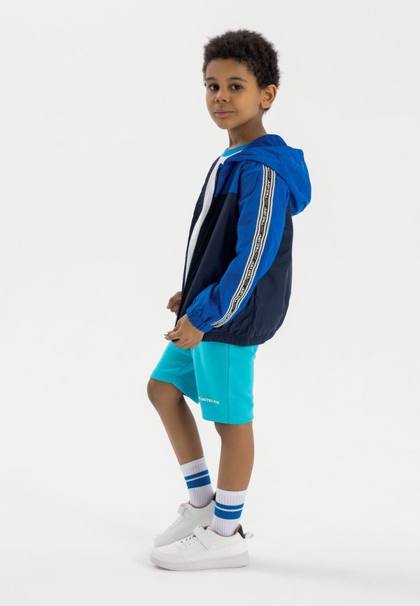 WITH HOOD  - Übergangsjacke