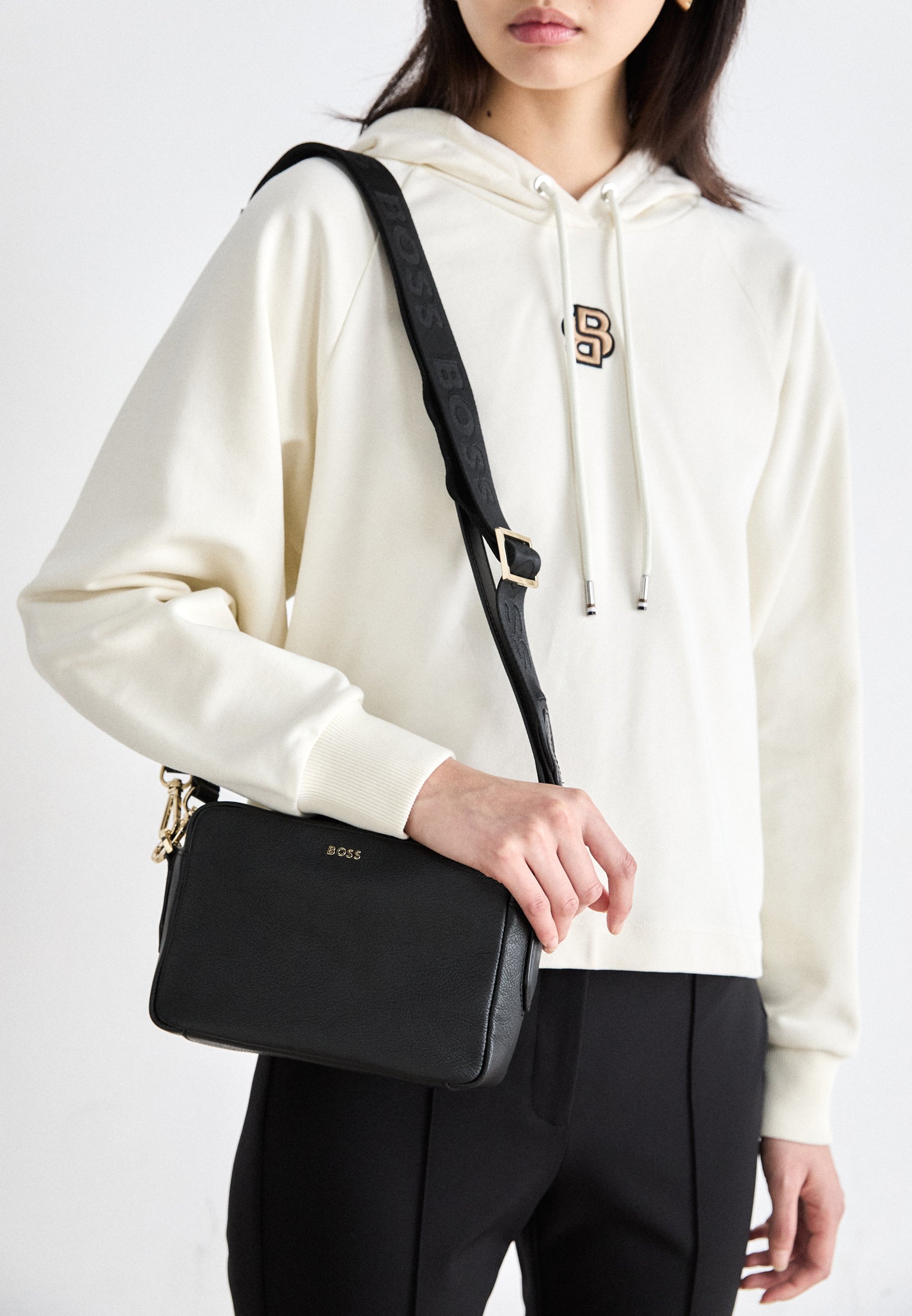 BOSS ALYCE CROSSBODY - Geantă crossbody - black/negru - Zalando.ro