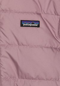 Patagonia REVERSIBLE READY FREDDY HOODY UNISEX - Téli dzseki - stormy mauve