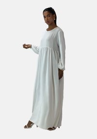 Elara ABAYA - Robe longue - weiß