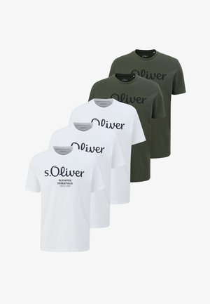 Pięć T-shirtów s.Oliver z okrągłym dekoltem w kolorach białym i oliwkowym, ułożonych na zmianę, z widocznym logo tekstowym z przodu.