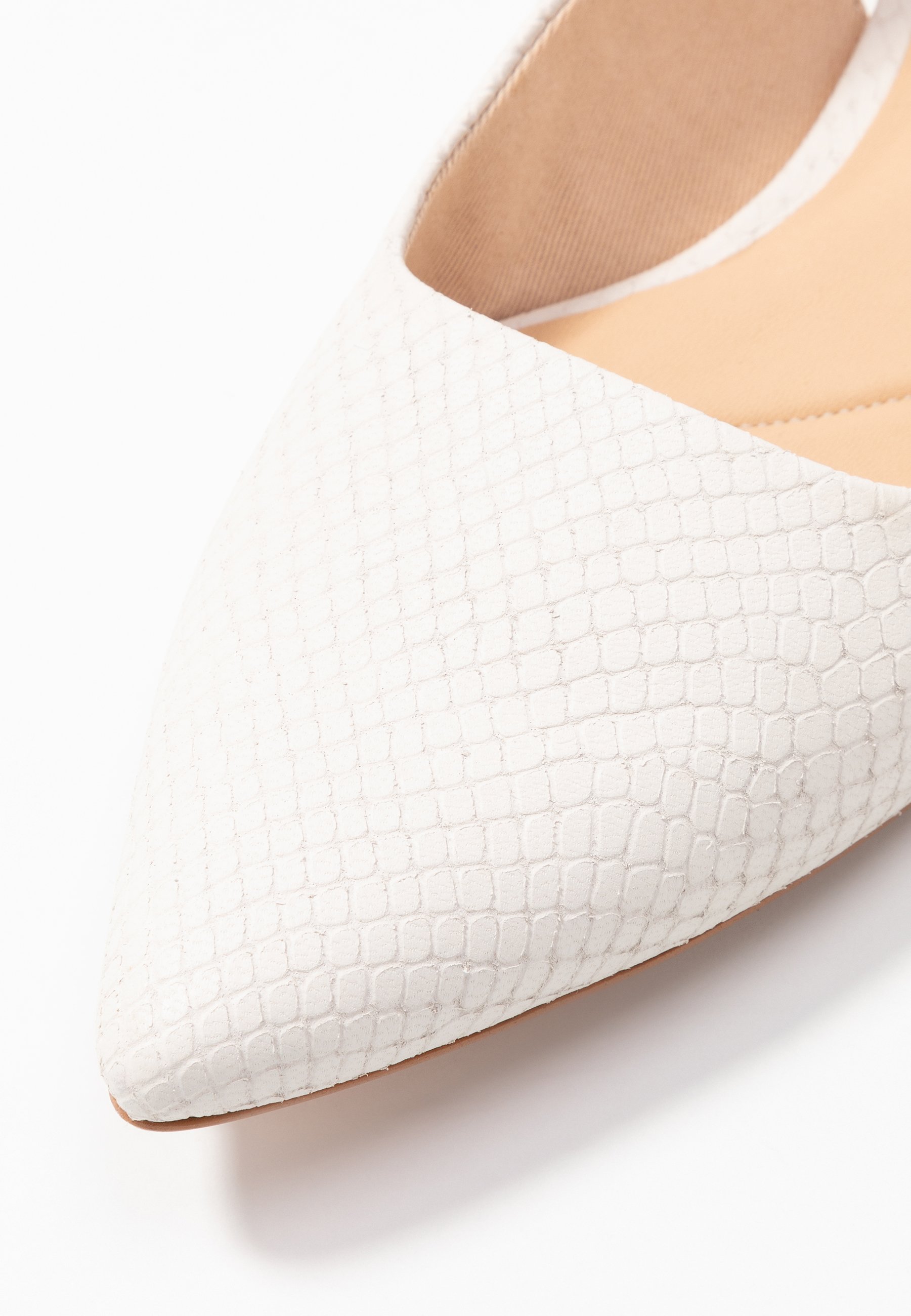 clarks wide fit ballet pumps