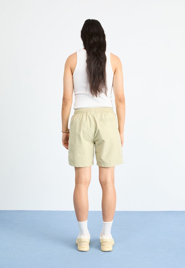 RETRO CHUCK STAR SPRINTER  - Shorts - pale surplus3