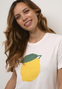 Culture CUGITH FRUIT - Marškinėliai su spaudiniu - spring w lemon