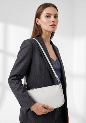Diana&Co, DIANA&CO SHOULDER BAG - Sac à main - bianco