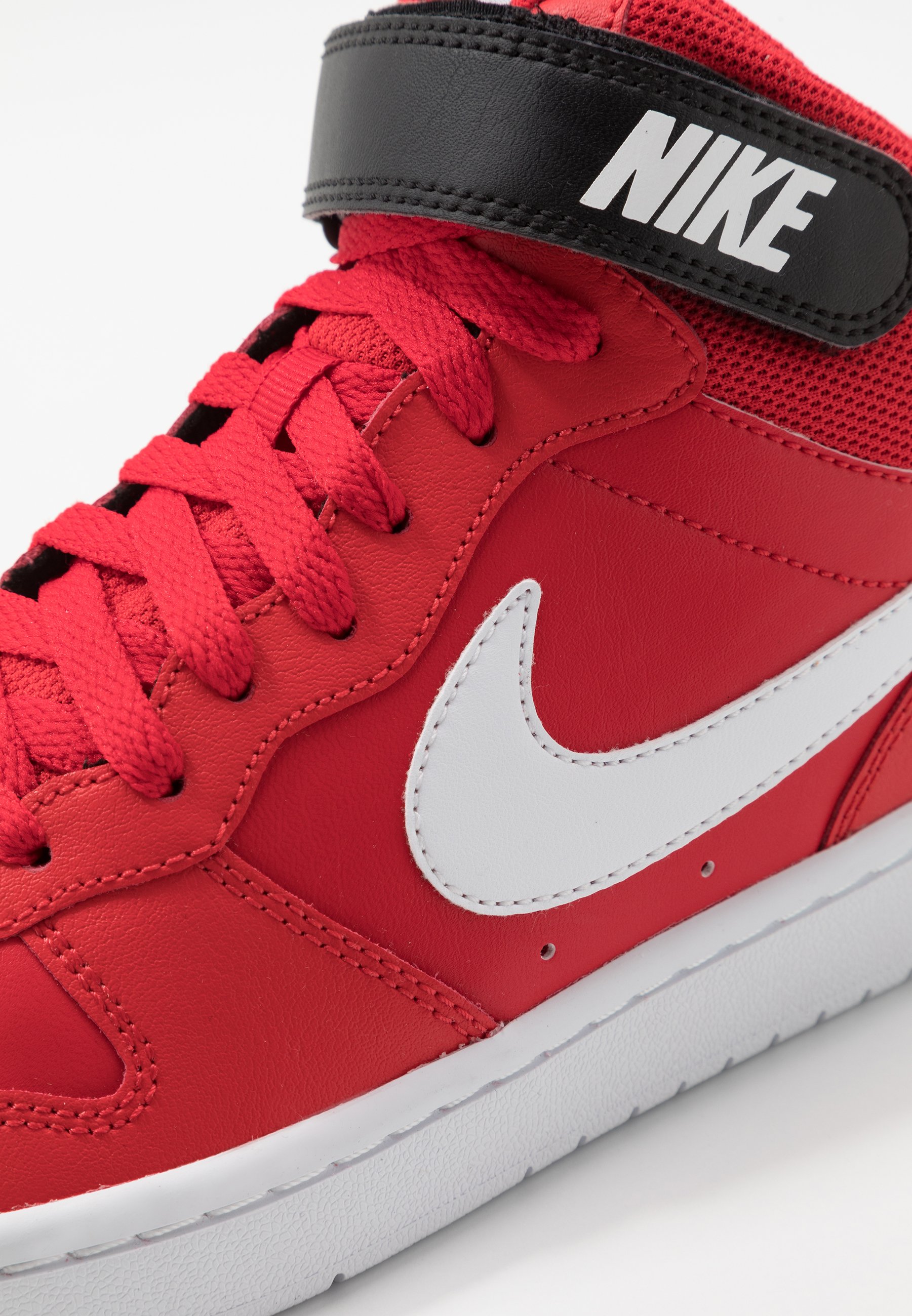 adidasi nike court borough mid 2