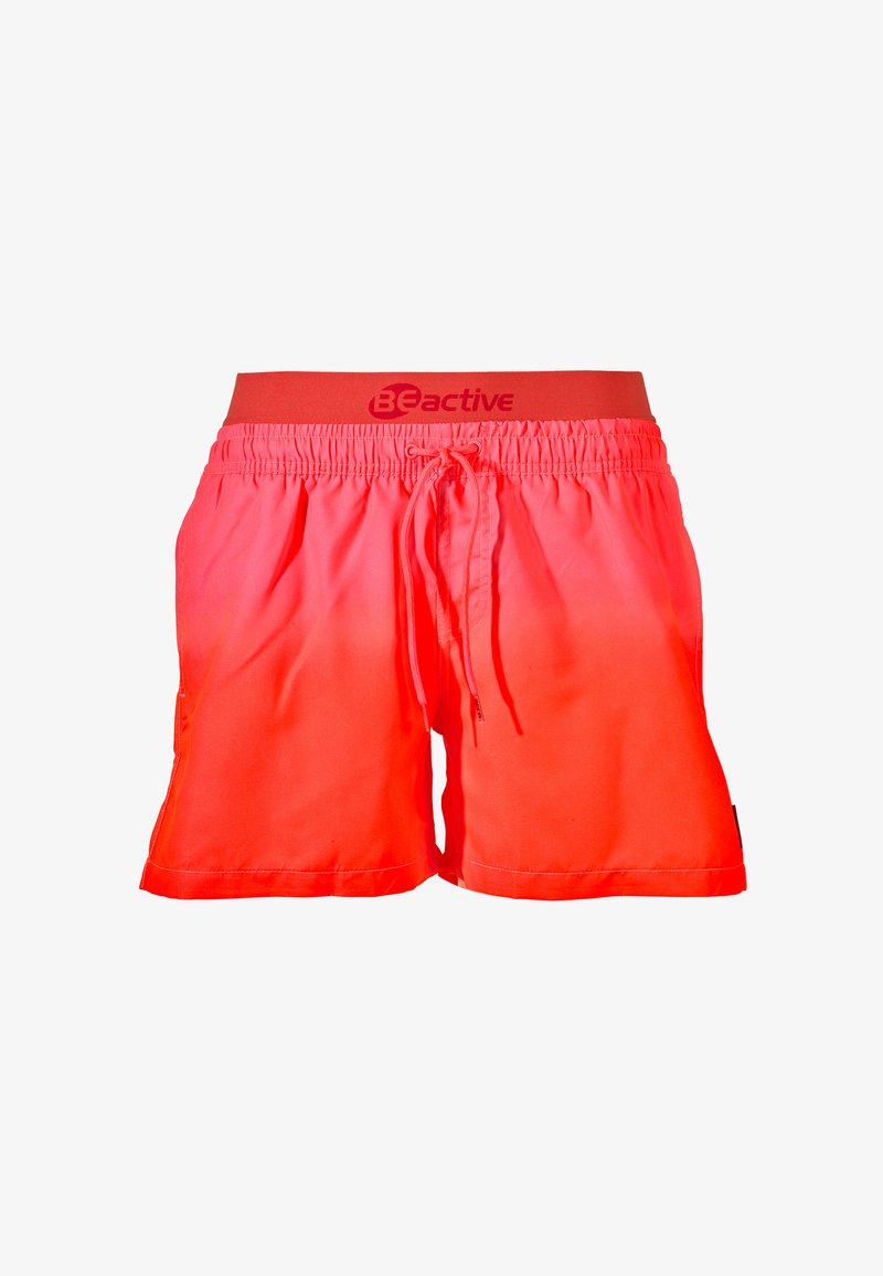 Shorts de bain rouges avec un effet ombragé progressif allant d'un rouge vif à un rouge plus foncé. Comprend une taille avec cordon de serrage et un logo sur la bande élastique.