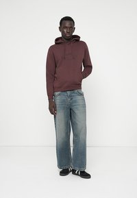 Jack & Jones JORBLEECKER BRANDING HOOD - Sweatshirt - deep mahogany
