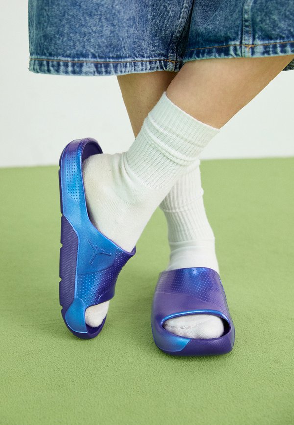 POST SHINE - Pool slides - grape ice2