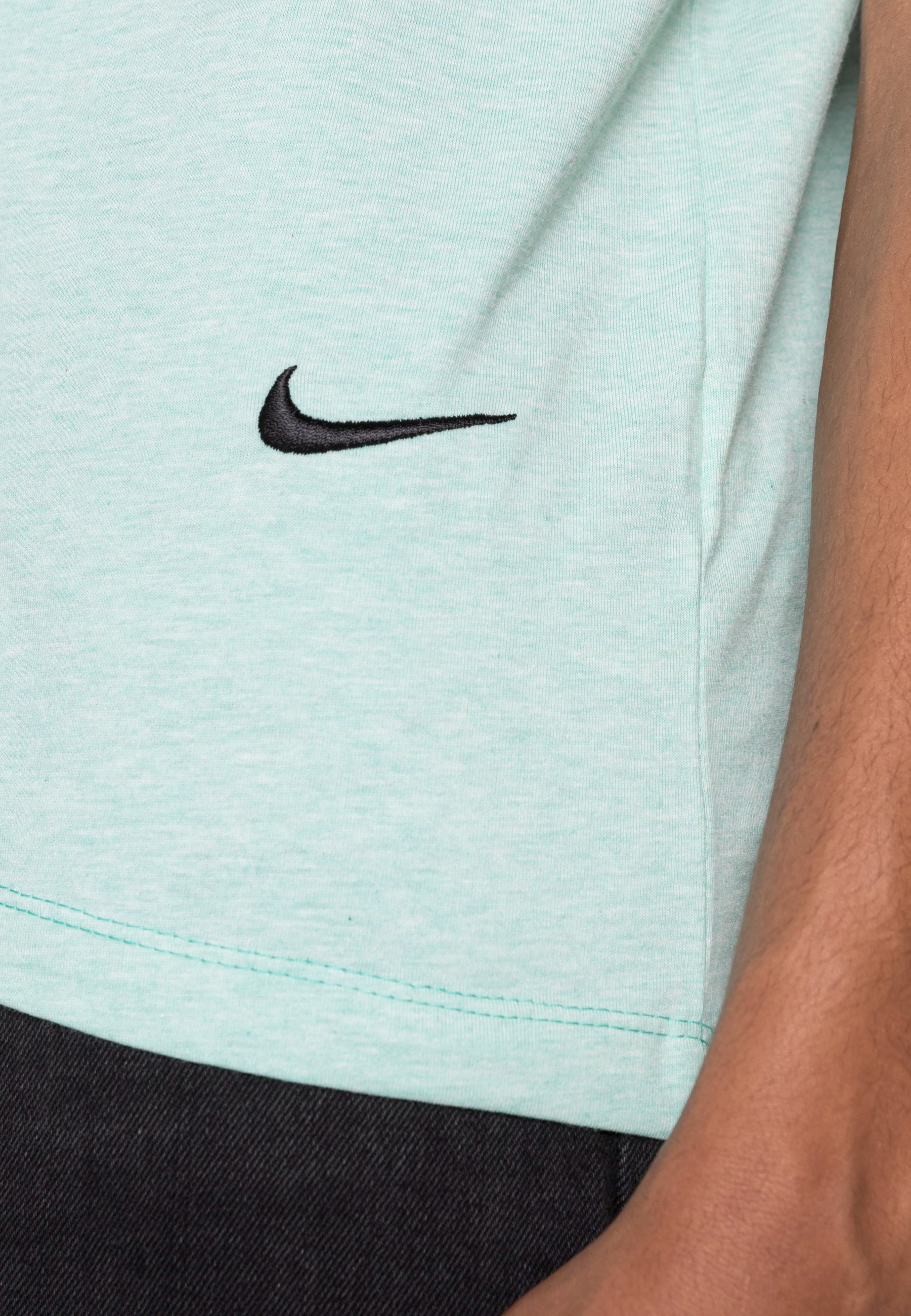 Nike Sportswear TEE - T-shirt basic 