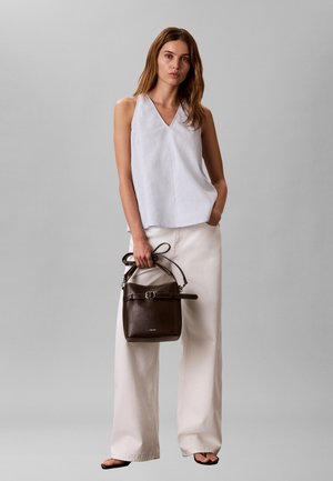 Calvin Klein, MINI BUCKET - Håndveske - dark brown