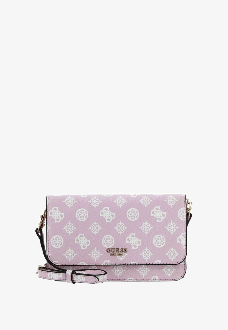 Sac bandoulière synthétique rose avec motif de logo blanc, ferrures dorées et bandoulière réglable. Comprend une fermeture à rabat et un bord contrastant noir.