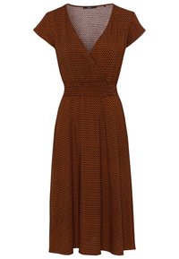 Brą dresses o wzorze w brązowe zygzaki, z dekoltem w kształcie V, krótkimi rękawami i elastycznym pasem dla lepszego dopasowania. Spódnica do kolan, wykonana z lekkiego materiału.