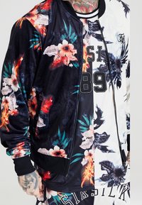 SIKSILK Bomberjacka - black