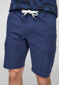 s.Oliver Shorts - blue
