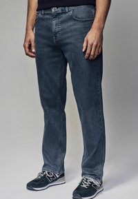 Next CLASSIC STRETCH - Blugi drepți - grey steel