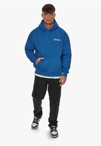 Dropsize EMBO  - Kapuzenpullover - blue