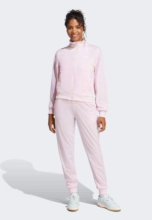 adidas Sportswear, FEELCOZY TRACKSUIT - Анцуг - clear pink