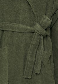 Pier One Roupão - khaki