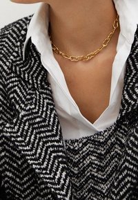 Mango Mantel - black