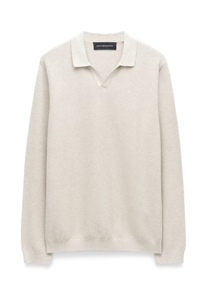 Hellbeiger Strickpullover mit langen Ärmeln, V-Ausschnitt und gerippten Bündchen sowie Saum, mit durchgehendem Strukturmuster.