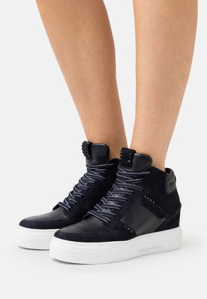 Kennel + Schmenger, Baskets montantes - blue