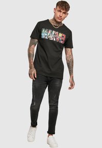 Mister Tee MARVEL LOGO CHARACTER TEE - T-shirts print - black