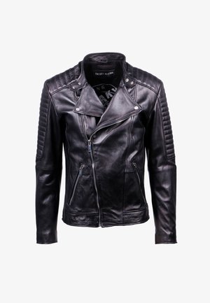 Černá kožená bunda s prošívanými ramenními částmi, asymetrickým předním zipem a dvěma bočními kapsami. Hladká textura a přiléhavý design.
