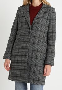 Saint Tropez Korte frakker - grey