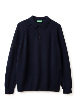 - Koszulka polo