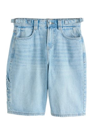 Hellblaue Jeansshorts mit Gürtelschlaufen, Front- und Seitentaschen sowie einem Knopfverschluss in der Taille.