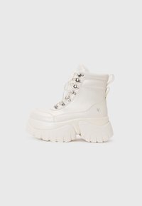 GOOEY - Stivaletti con plateau - white