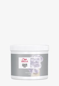 Wella Color Fresh Mask dalam wadah silinder putih. Label abu-abu mencantumkan "pearl blonde" dan grafik floral. Menampung 500ml.