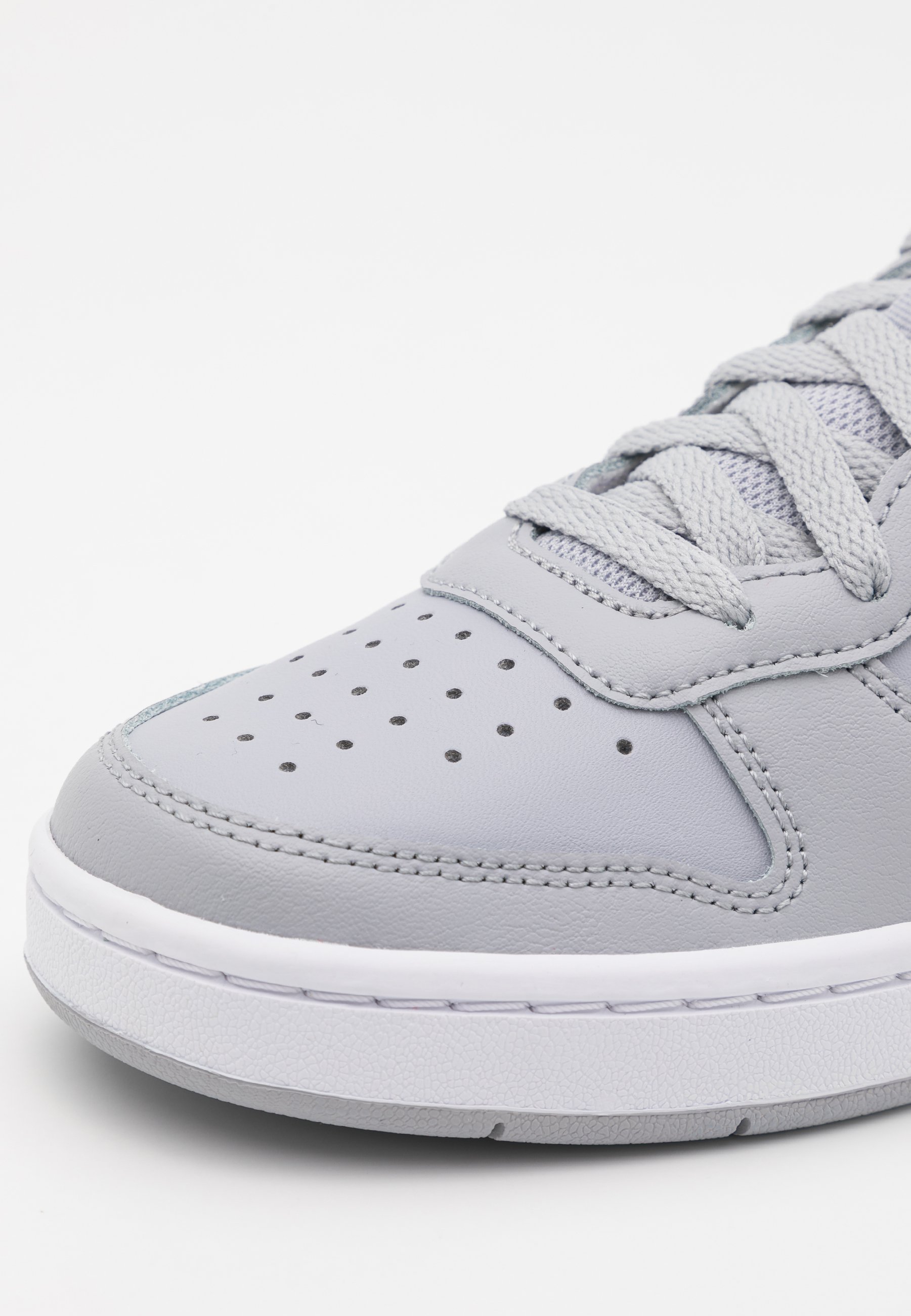 zalando nike court borough