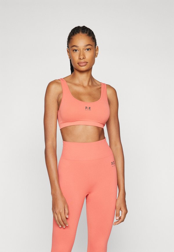 RESTORE SEAMLESS SCOOP BRA - Light support sports bra