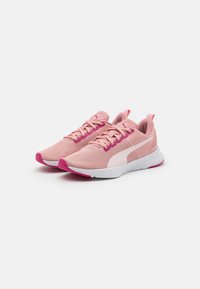 Puma FLYER RUNNER JR UNISEX - Utcai futócipők - future pink/frosty pink