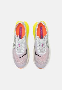 HOKA MACH X 2 - Chaussures de running sur route - frost/citrus