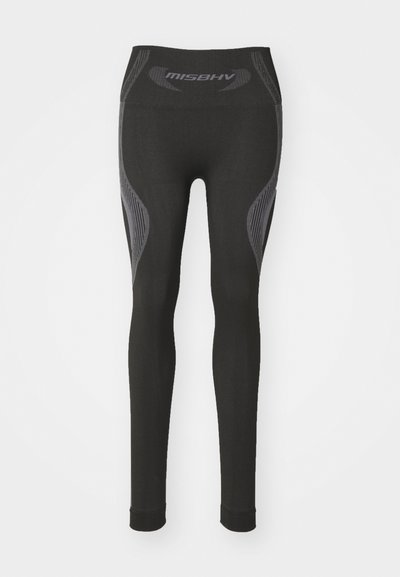 Zwarte leggings met een hoge tailleband, voorzien van grijze accentontwerpen en gestructureerde panelen aan de zijkanten. Gemaakt van rekbaar materiaal.