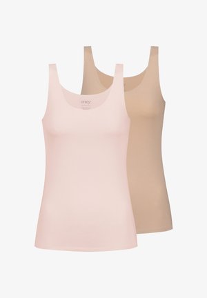 Deux débardeurs en rose clair et beige, fabriqués en tissu lisse, dotés de bretelles larges et d'un col arrondi.