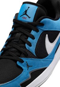 Jordan JORDAN CMFT ERA - Tossud - black white univ blue varsity red