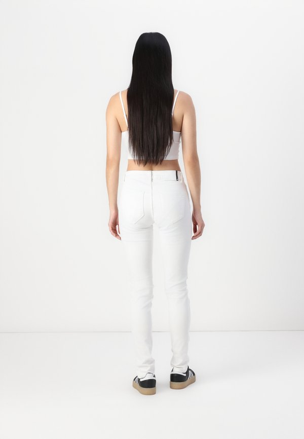 FALLON MID RISE - Jeans Skinny Fit3