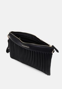 Valentino Bags Axelremsväska - black
