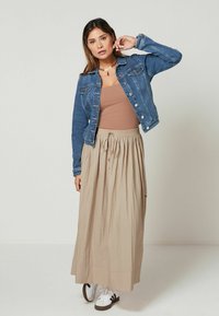 Next FULLER BUST-REGULAR FIT - Farkkutakki - mid blue