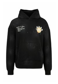 Schwarzer Hoodie mit einer vorderen Tasche, der weißen Text und ein buntes Löwendesign zeigt. Das Material sieht weich aus und hat ein gesprenkeltes Muster.