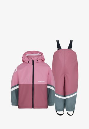 Kinder-Regenanzug zweiteilig in Pink und Grau, bestehend aus einer Kapuzenjacke mit Reißverschluss und wasserdichten Latzhosen mit verstellbaren Schultergurten.